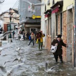 Disagi da acqua alta. Venezia, Zattere, livello marea + 125 cm, 31-01-2014