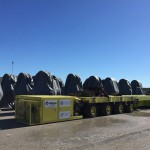 Cantiere di Malamocco - I maschi delle cerniere imballati e il carrello per la movimentazione delle paratoie - 1° settembre 2016